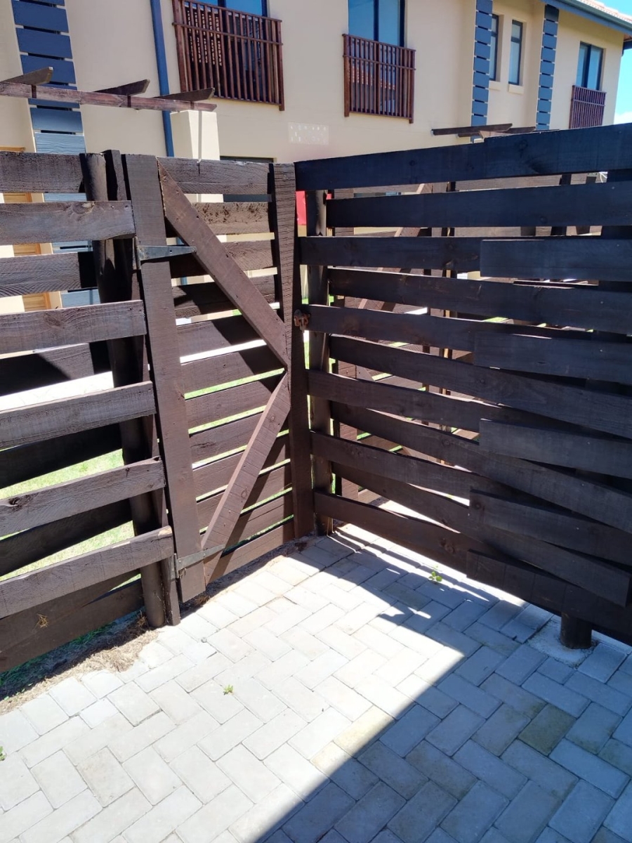 2 Bedroom Property for Sale in Kidds Beach Eastern Cape